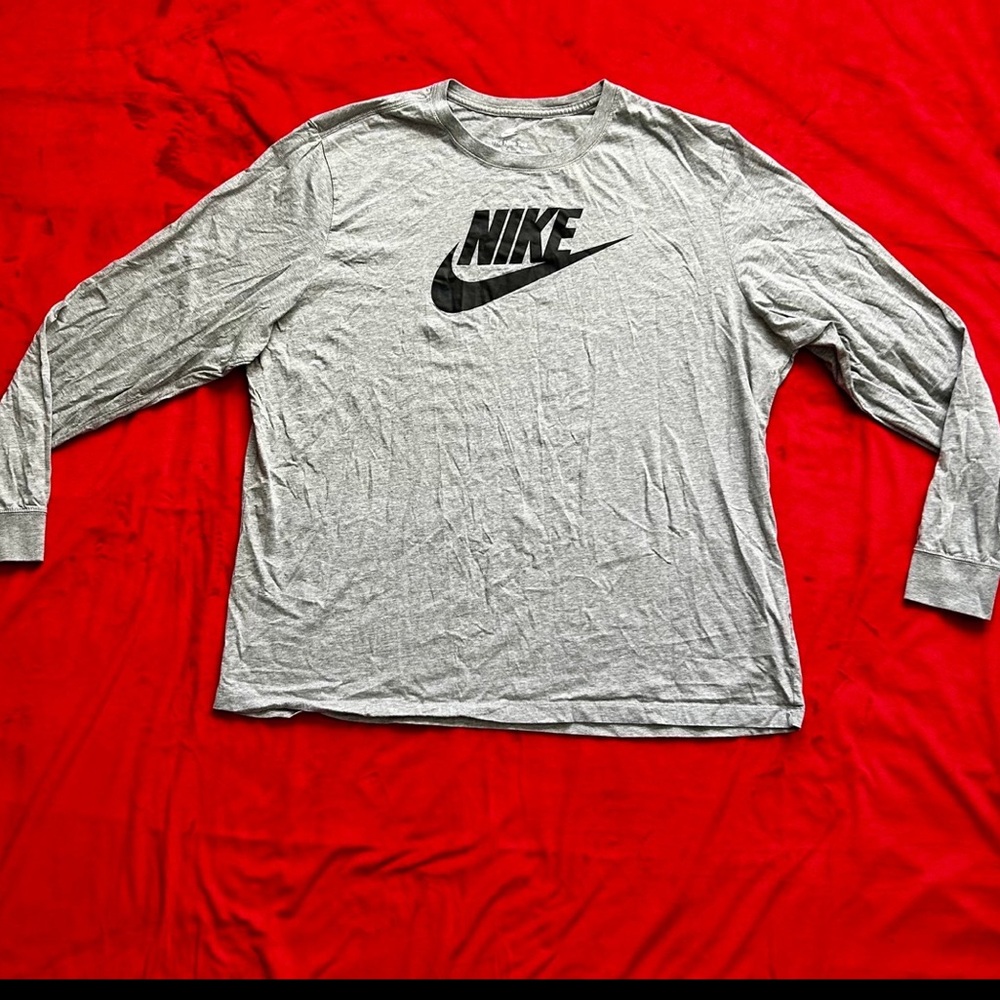 Nike Long Sleeve Logo Tee in Light Gray with Black Graphic-3XL